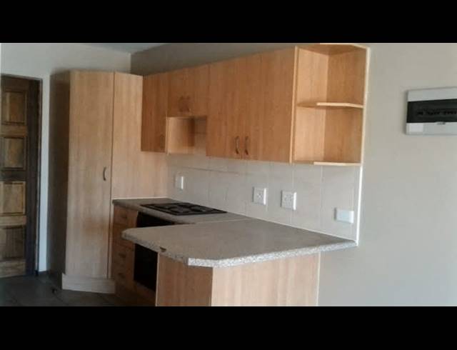 2 bed property to rent in REYNO RIDGE
